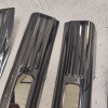 Накладки на внутренний порог (черный титан, черный лого) для Москвич 3